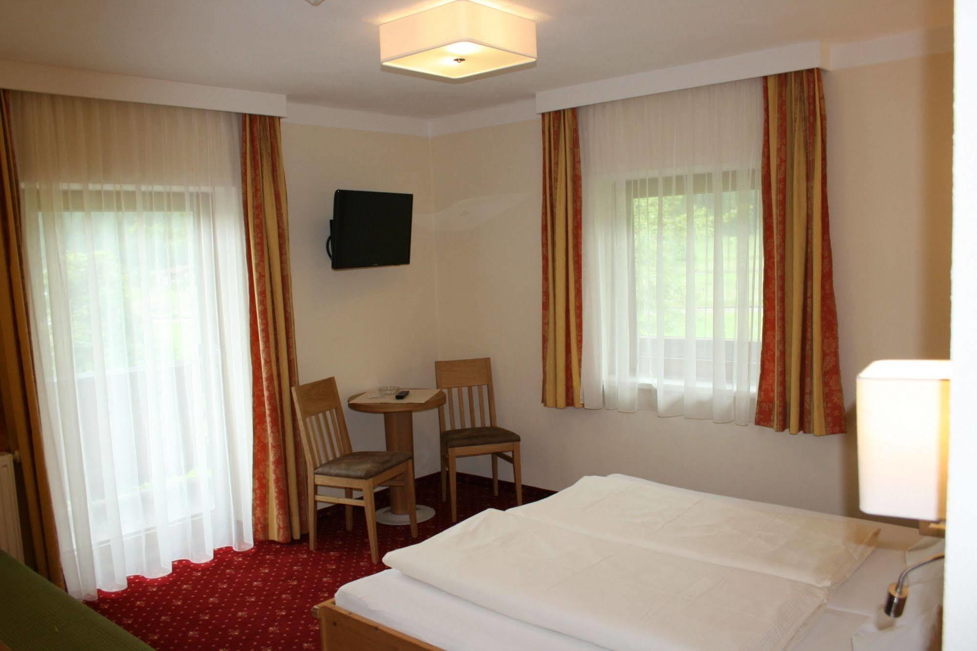 Pension Birkenhof Mayrhofen Ngoại thất bức ảnh