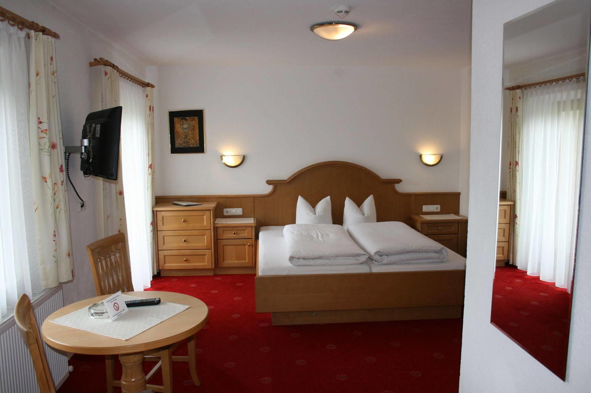 Pension Birkenhof Mayrhofen Ngoại thất bức ảnh