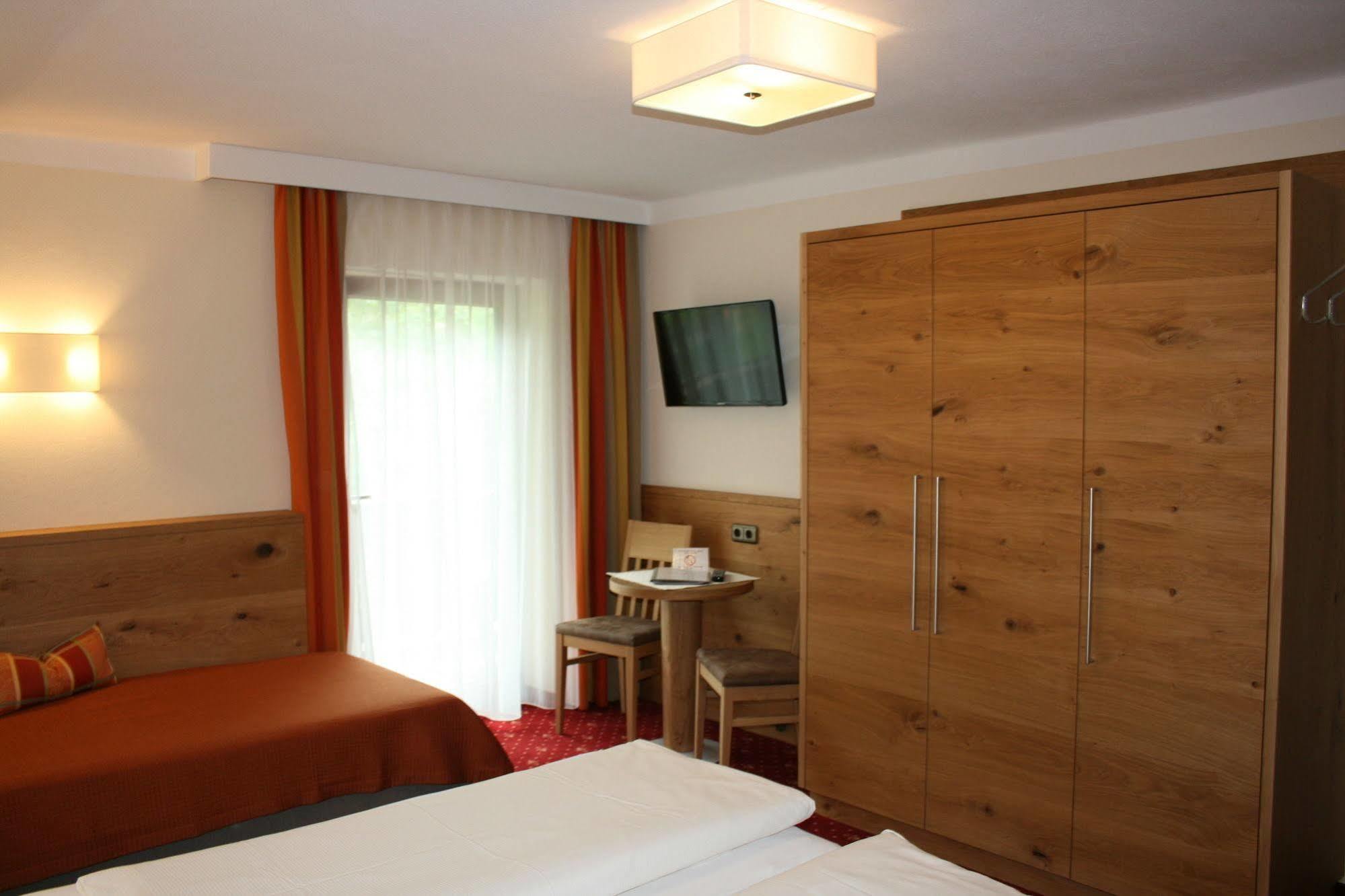 Pension Birkenhof Mayrhofen Ngoại thất bức ảnh